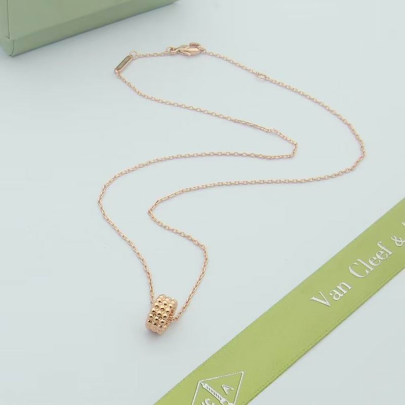 Van Cleef & Arpels necklace 11yxq10 (3)