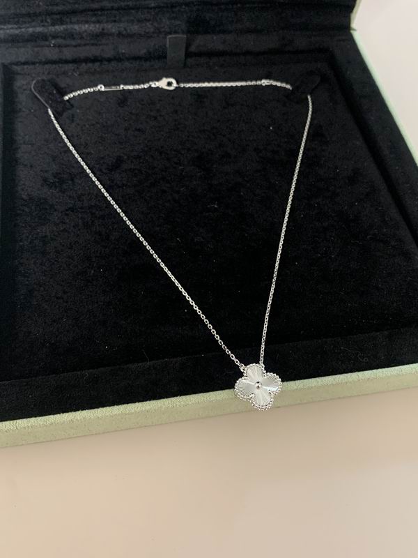 Van Cleef & Arpels necklace 11yxq13 (3)