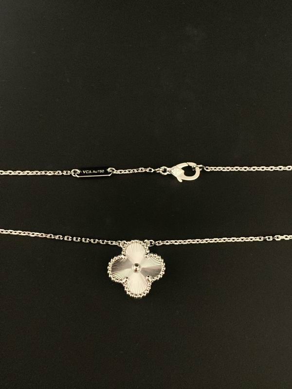 Van Cleef & Arpels necklace 11yxq13 (4)