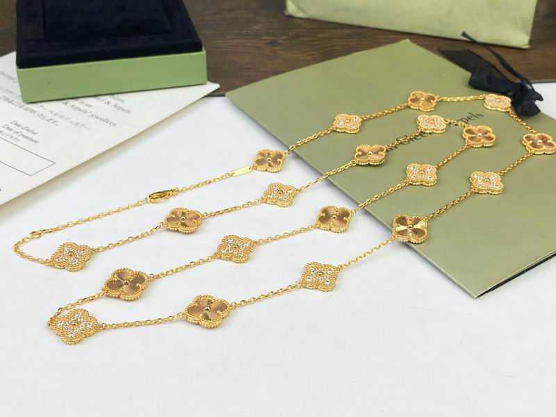 Van Cleef & Arpels necklace 11yxq15 (9)