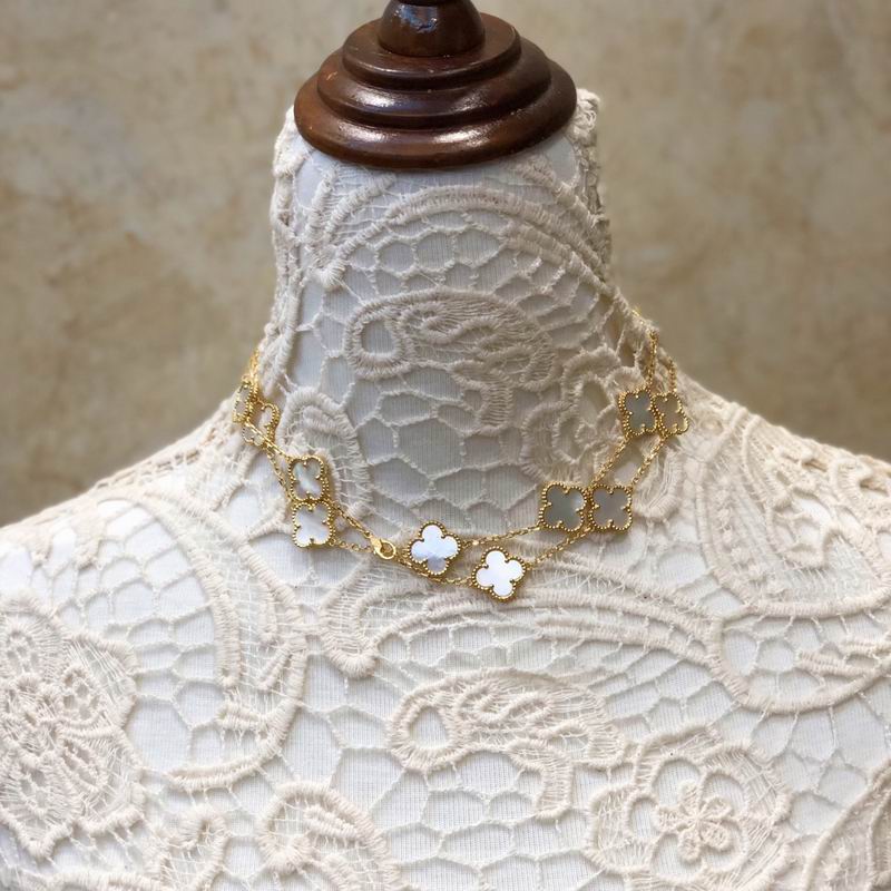 Van Cleef & Arpels necklace 12yxq03 (6)