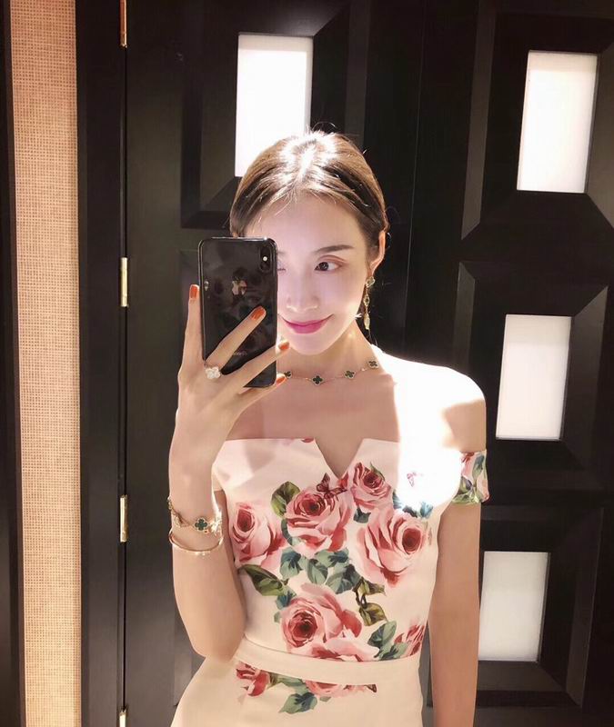 Van Cleef & Arpels necklace 12yxq05 (9)