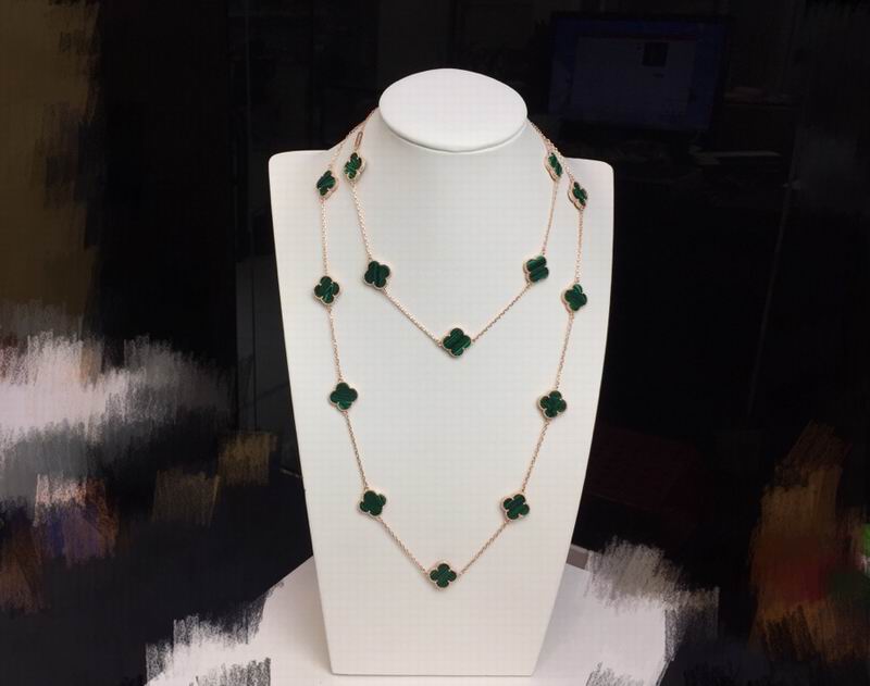 Van Cleef & Arpels necklace 12yxq06 (8)