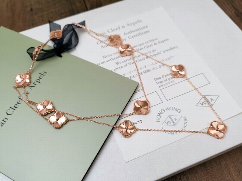 Van Cleef & Arpels necklace 12yxq07 (3)