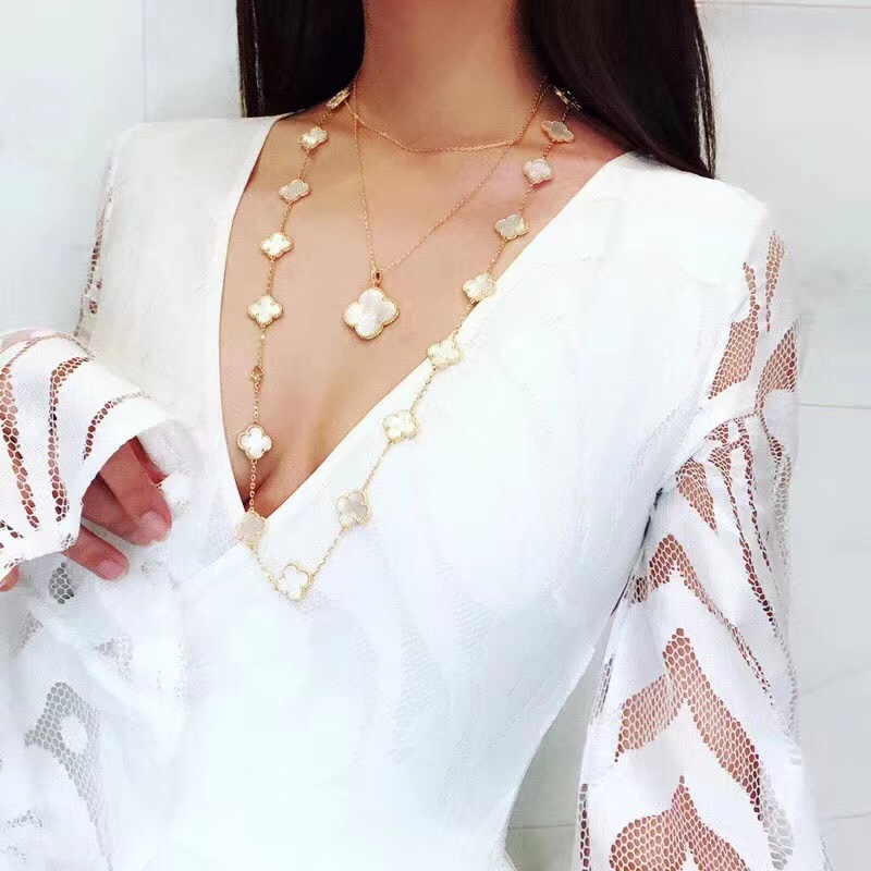 Van Cleef & Arpels necklace 12yxq16 (2)