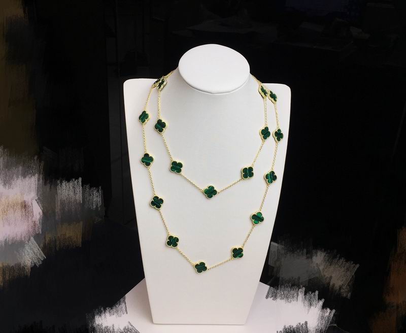 Van Cleef & Arpels necklace 12yxq16 (9)
