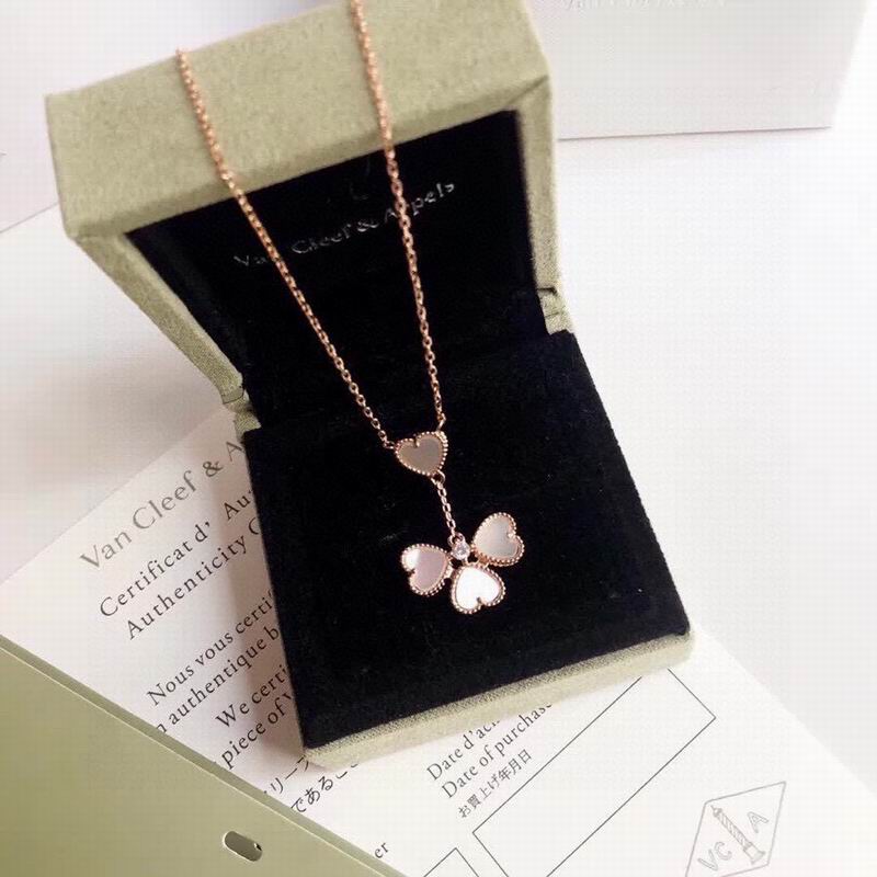 Van Cleef & Arpels necklace 12yxq17 (5)
