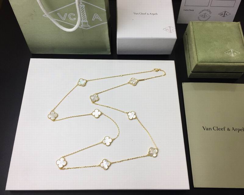 Van Cleef & Arpels necklace 12yxq30 (3)