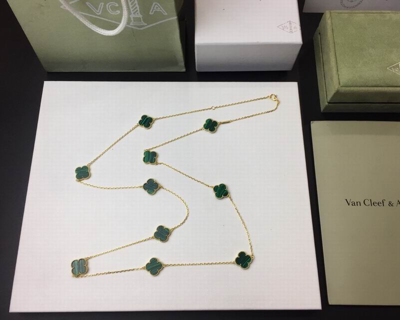 Van Cleef & Arpels necklace 12yxq30 (5)