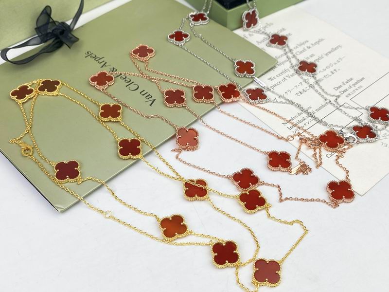 Van Cleef & Arpels necklace 12yxq34 (8)