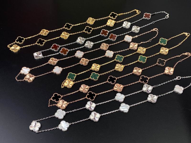 Van Cleef & Arpels necklace 12yxq35 (6)