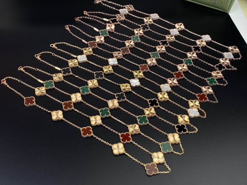 Van Cleef & Arpels necklace 12yxq35 (8)