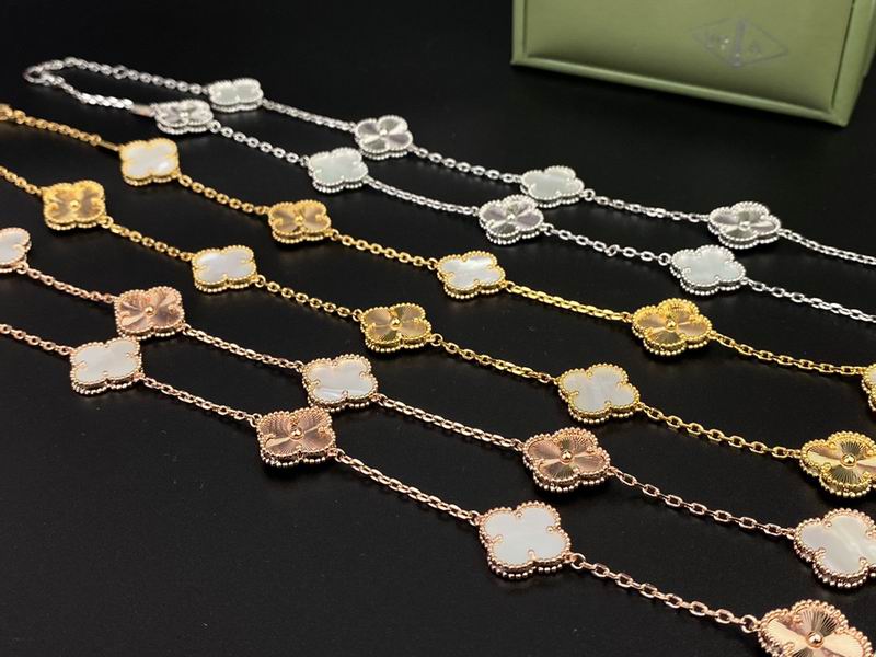 Van Cleef & Arpels necklace 12yxq35 (9)
