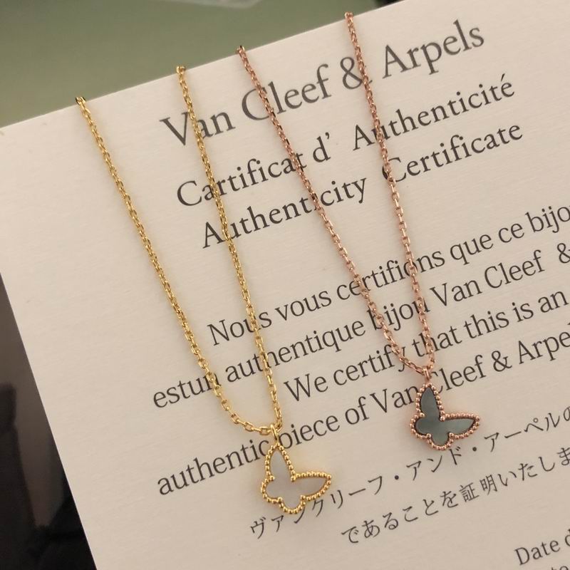 Van Cleef & Arpels necklace 12yxq38 (1)