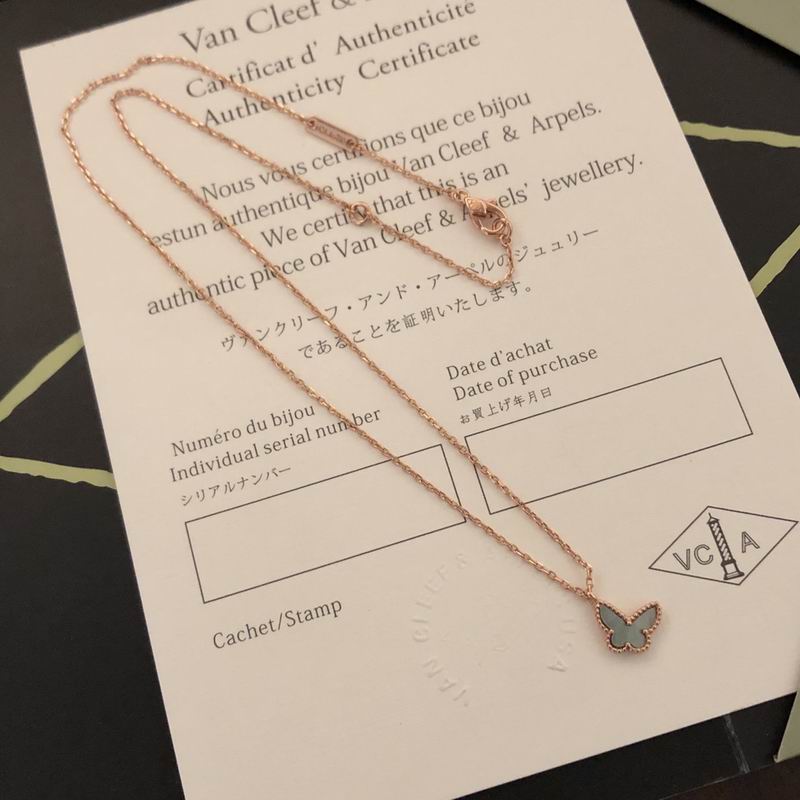 Van Cleef & Arpels necklace 12yxq38 (2)