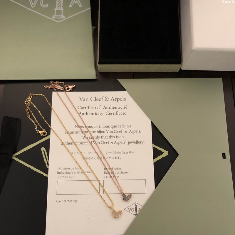 Van Cleef & Arpels necklace 12yxq38 (7)
