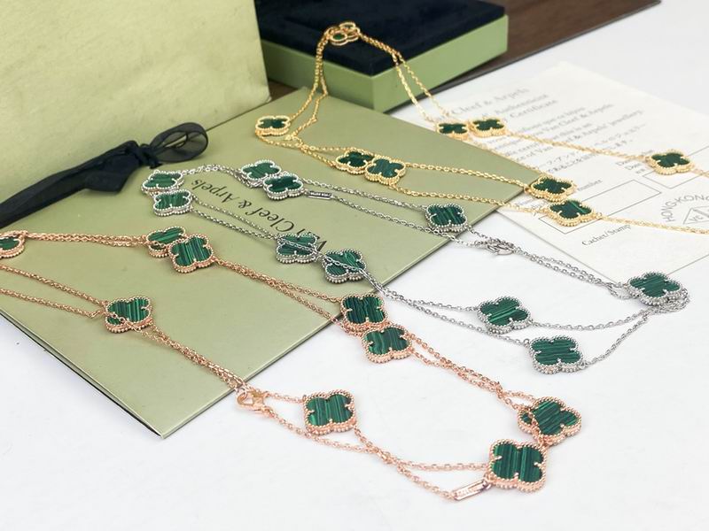 Van Cleef & Arpels necklace 12yxq40 (5)