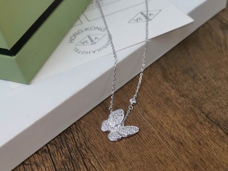 Van Cleef & Arpels necklace 12yxq41 (7)