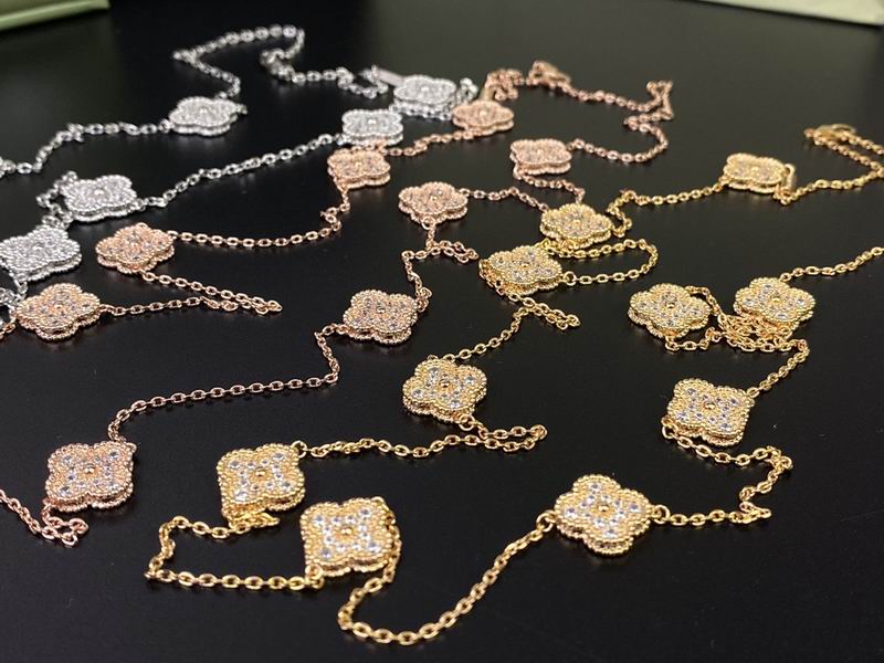 Van Cleef & Arpels necklace 12yxq42 (4)