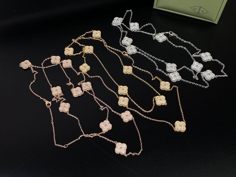 Van Cleef & Arpels necklace 12yxq42 (5)