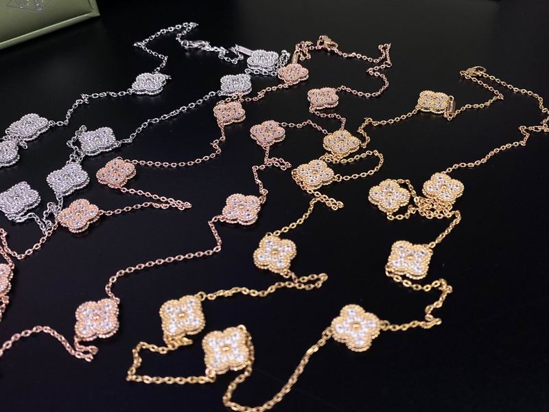 Van Cleef & Arpels necklace 12yxq42 (7)