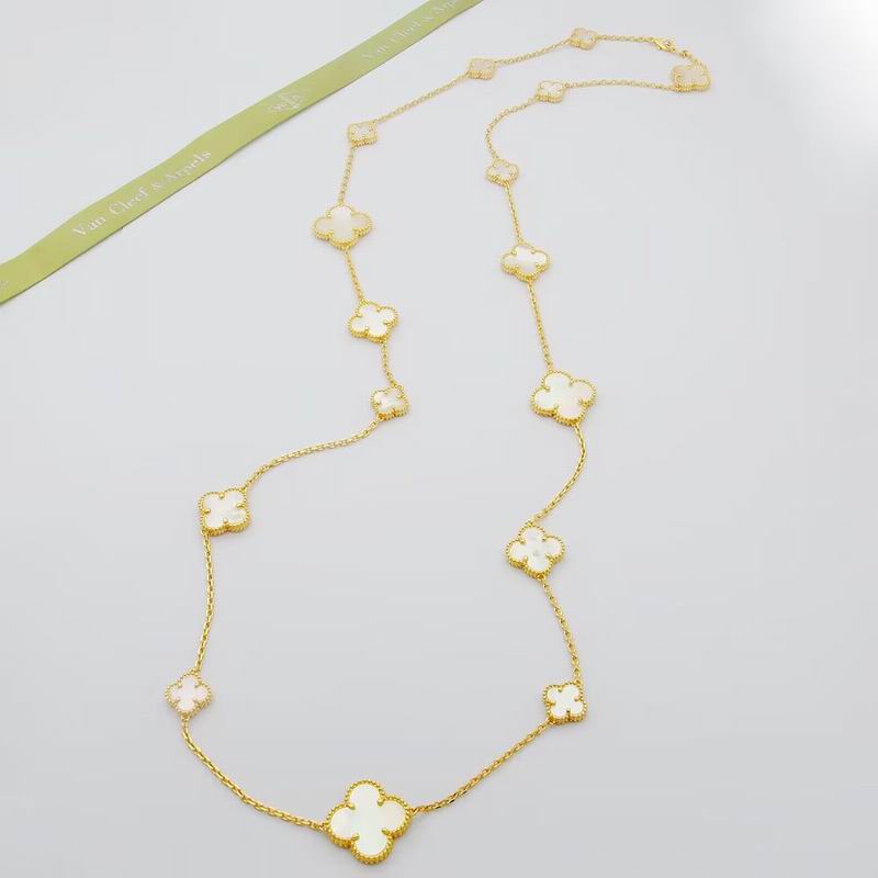 Van Cleef & Arpels necklace 12yxq48 (8)