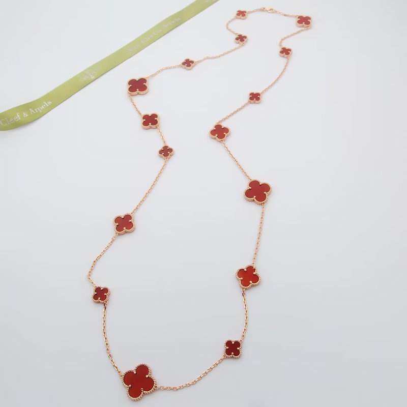 Van Cleef & Arpels necklace 12yxq49 (3)