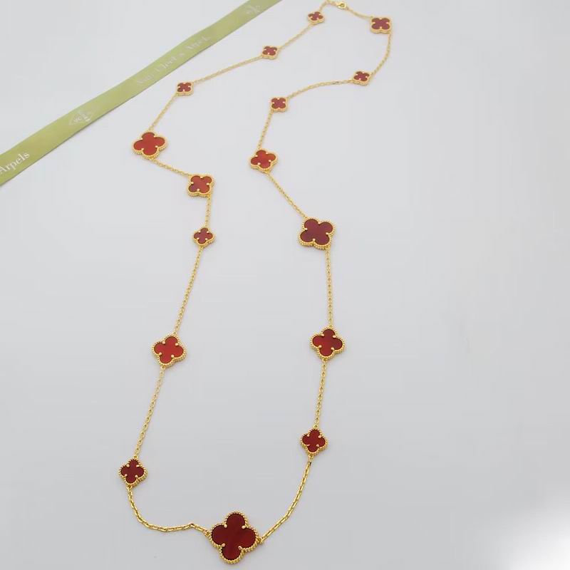 Van Cleef & Arpels necklace 12yxq49 (4)