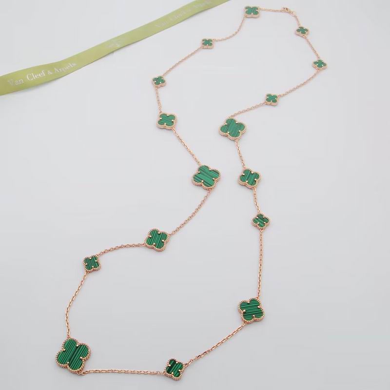 Van Cleef & Arpels necklace 12yxq50 (3)