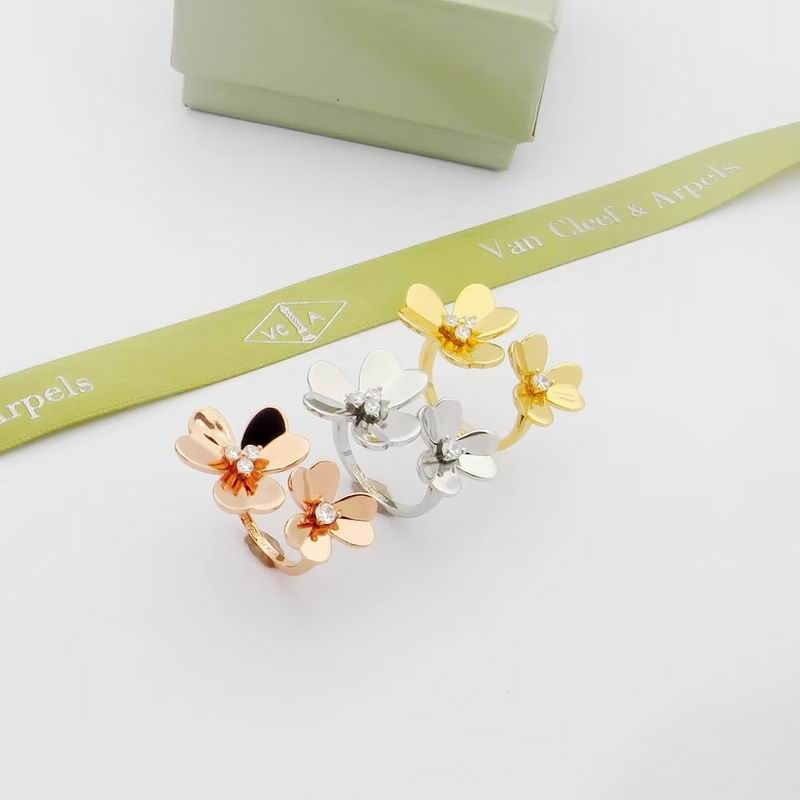 Van Cleef & Arpels ring 10yxq01 (2)