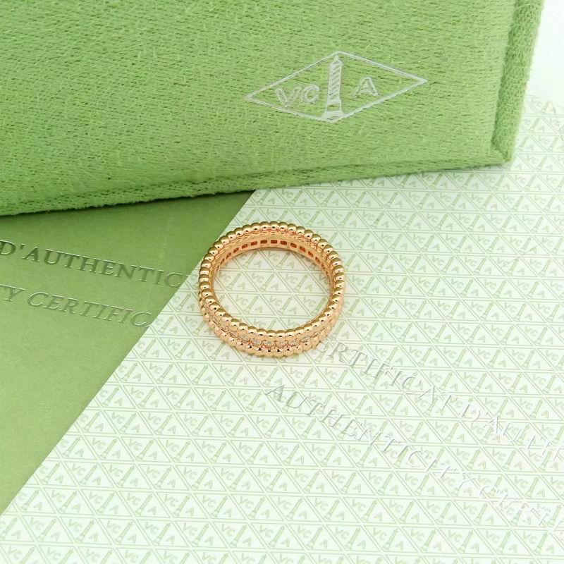 Van Cleef & Arpels ring 12yxq01 (7)