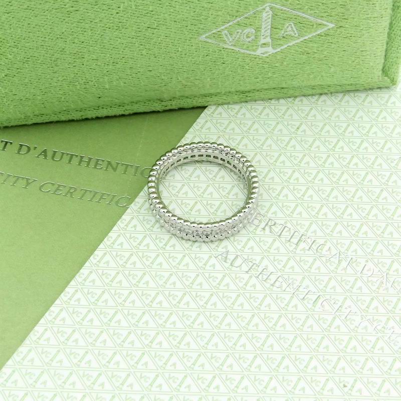 Van Cleef & Arpels ring 12yxq01 (9)