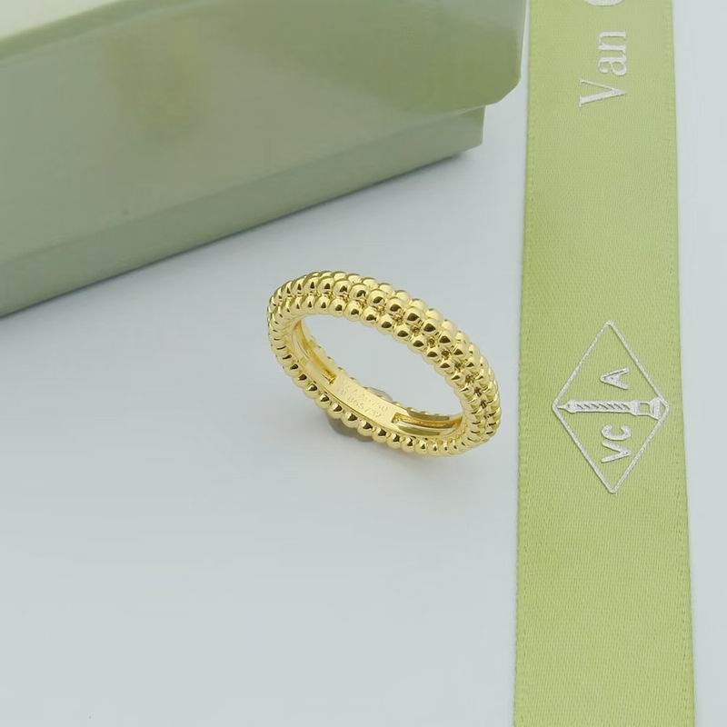 Van Cleef & Arpels ring 12yxq04 (4)