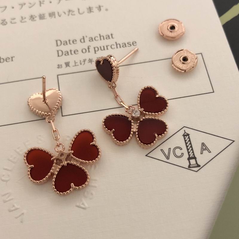 Van Cleef & Arpels suits 12yxq02 (5)