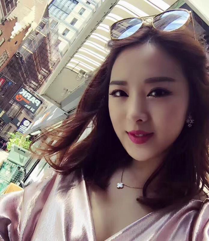 Van Cleef & Arpels suits 12yxq03 (6)