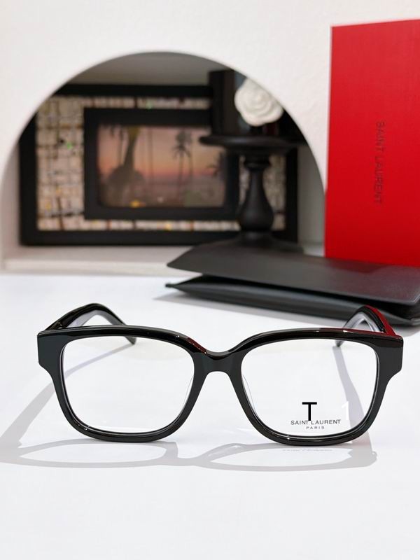 YSL M150F 55 17-145 a 03