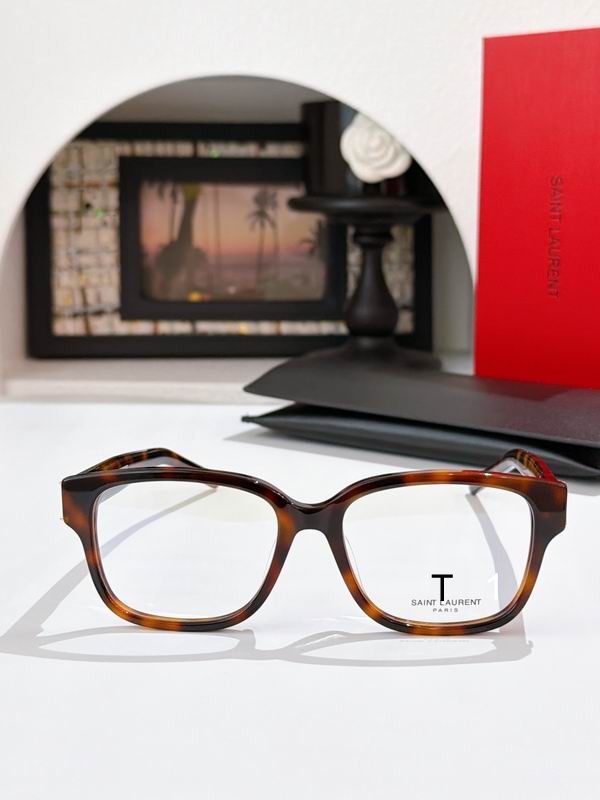 YSL M150F 55 17-145 a 05