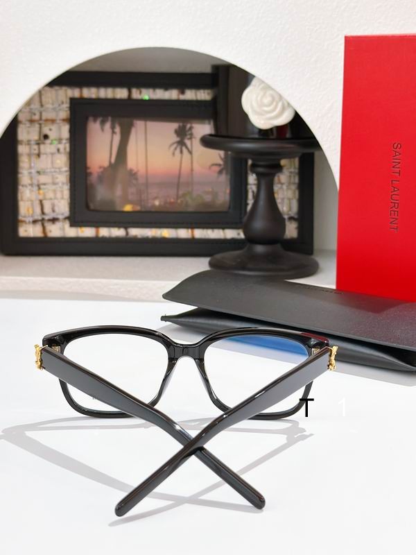 YSL M150F 55 17-145 a 08