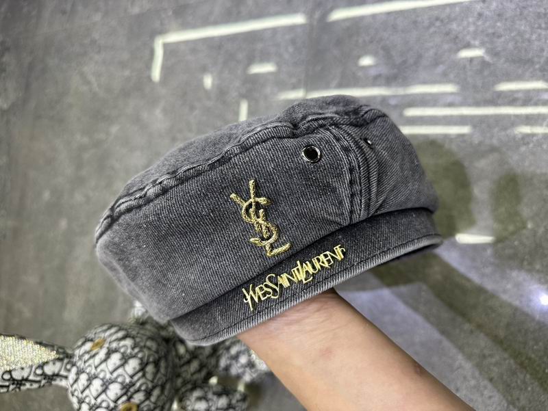YSL beret dx (24)