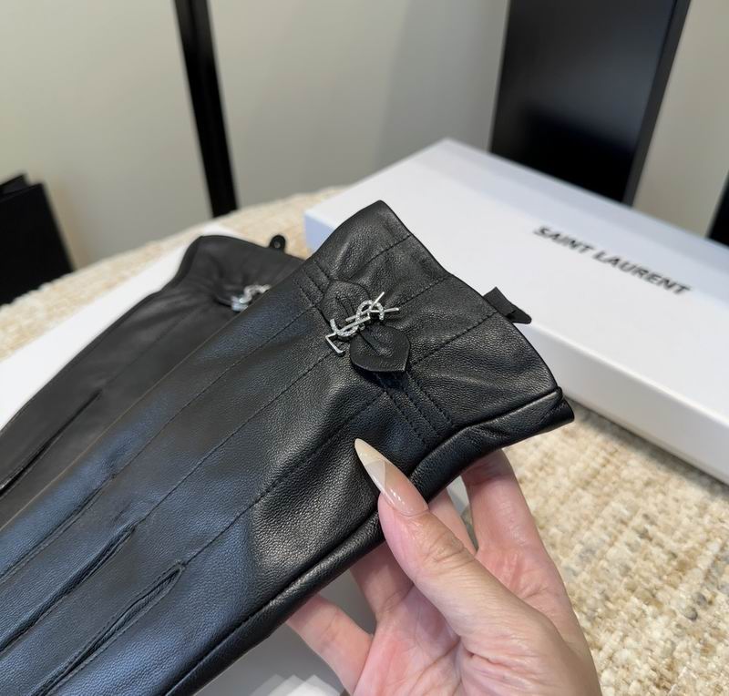 YSL gloves M L 05 (3)
