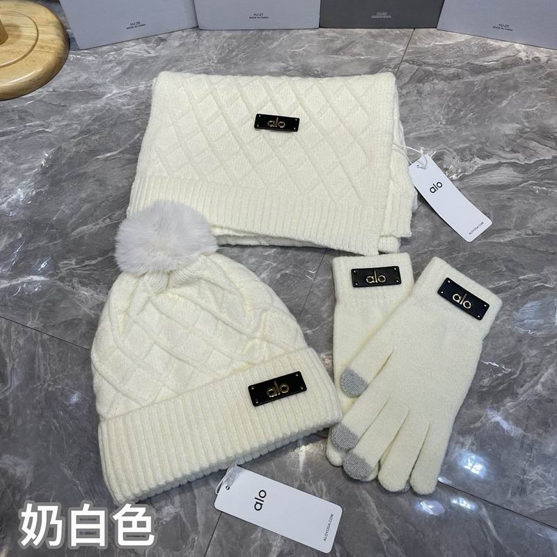 Alo Scarf Hat Gloves hm (10)