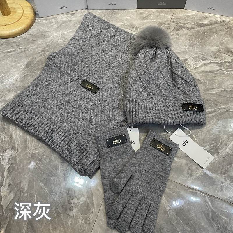 Alo Scarf Hat Gloves hm (13)