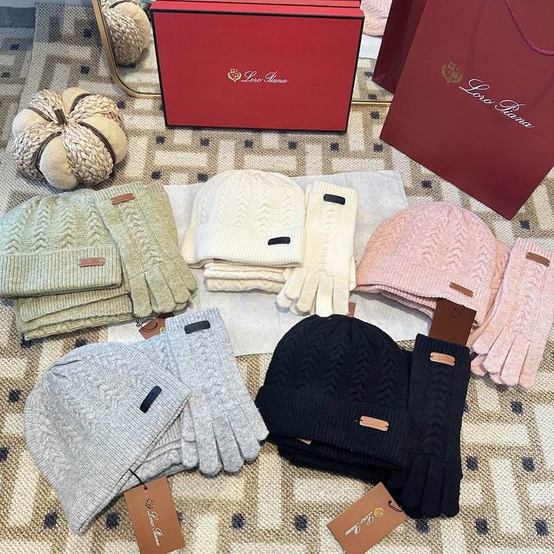 Alo Scarf Hat Gloves hm (6)