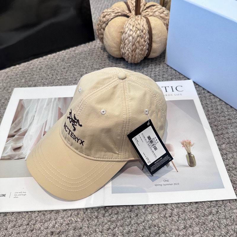 Arcteryx cap (1083)