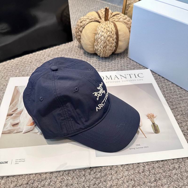 Arcteryx cap (1102)