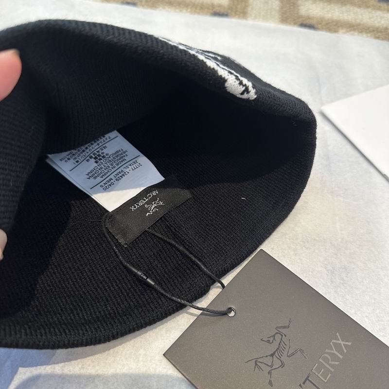 Arcteryx hat (2590)