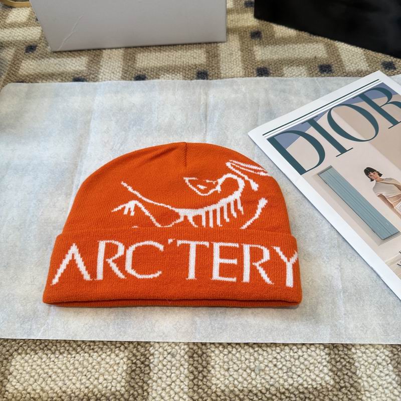 Arcteryx hat (943)