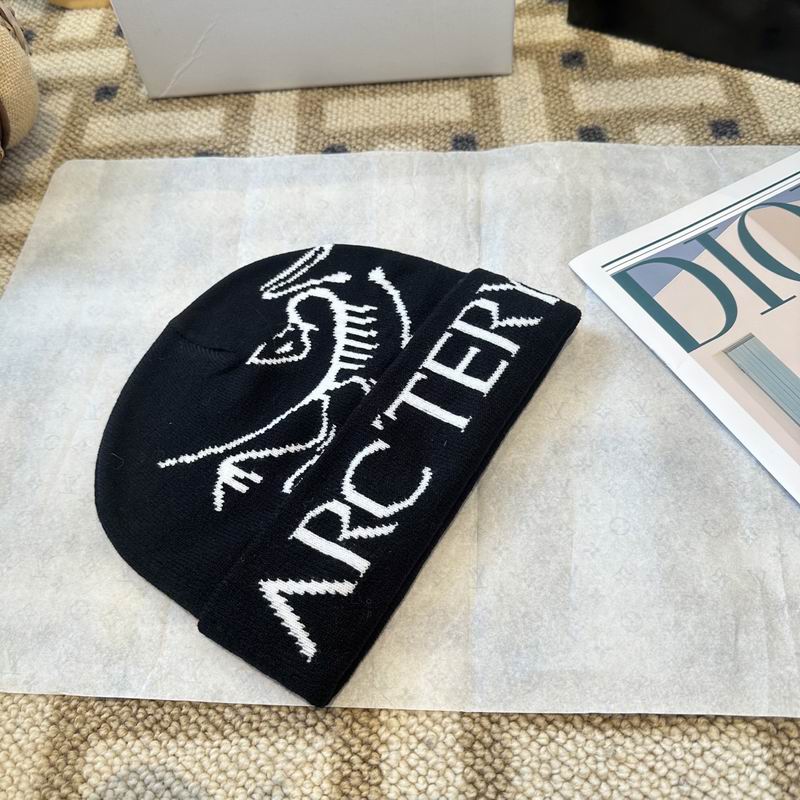 Arcteryx hat (955)