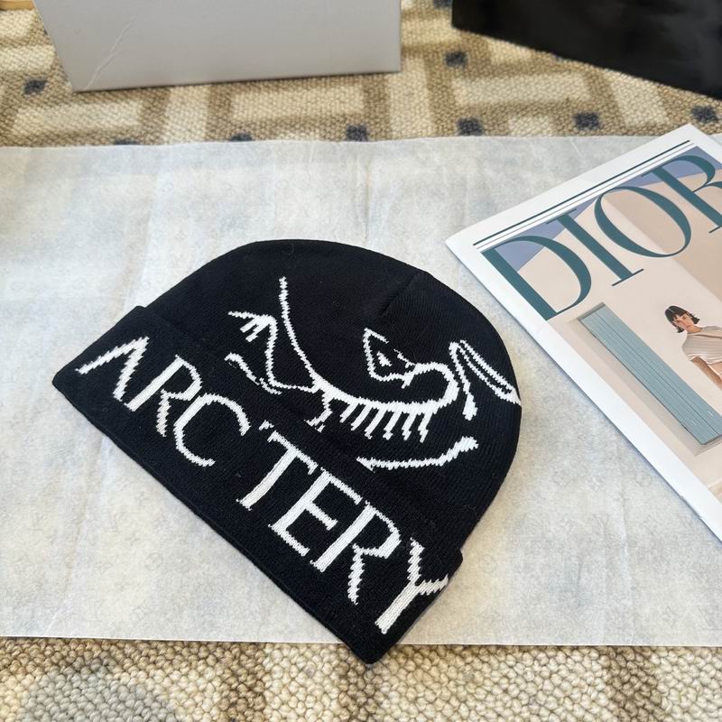 Arcteryx hat (956)