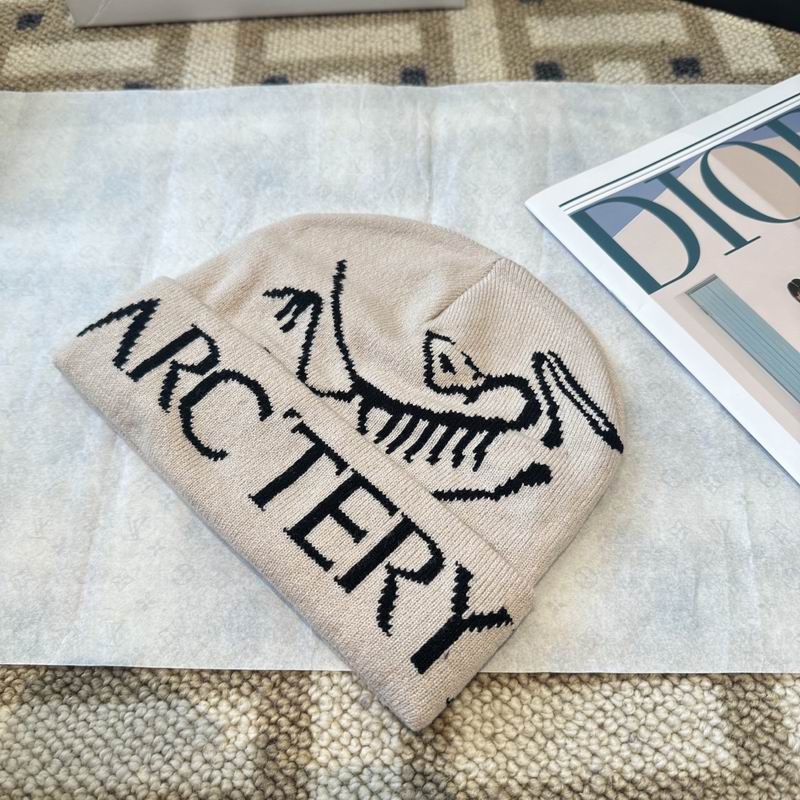 Arcteryx hat (985)